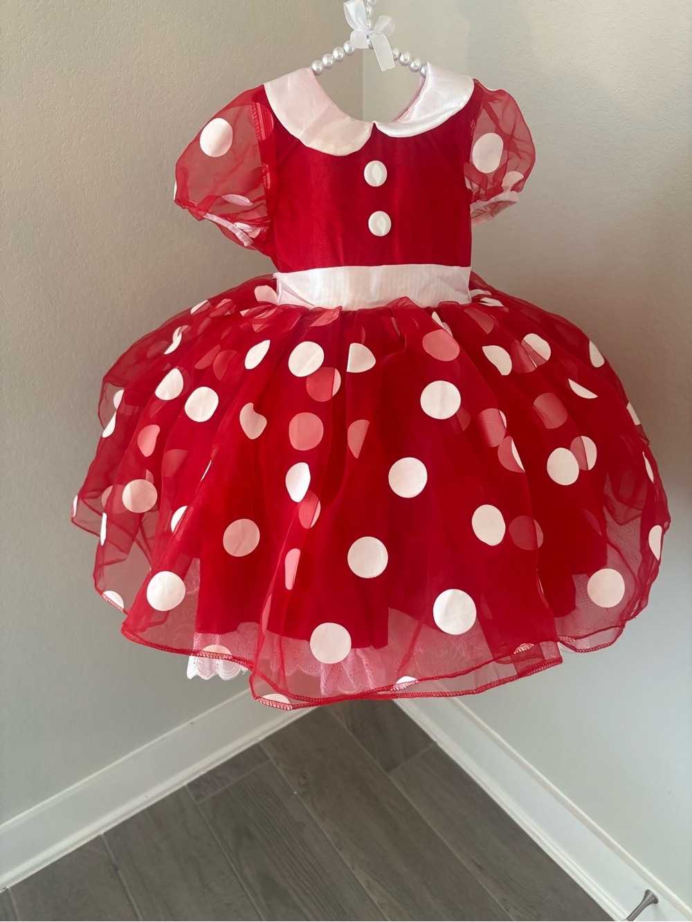 Pottery Barn Disney Minnie Mouse Costume Deluxe Size 2T Halloween Polka Dot